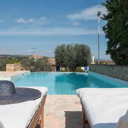 וילה In Peloponnese By Sandy & Pool *